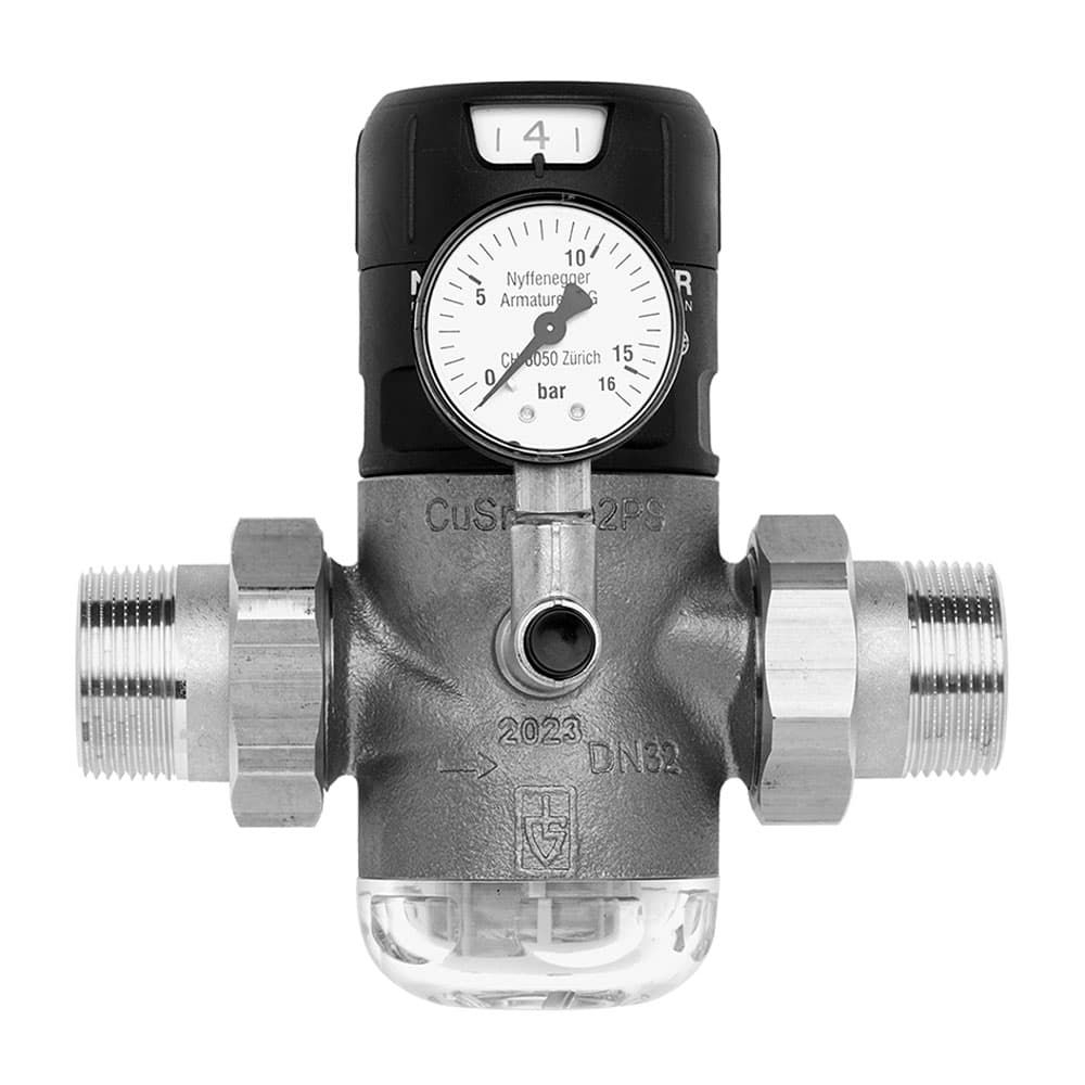 Druckreduzierventil mit Manometer und Druckknopf-Hahn 4 bar PN16